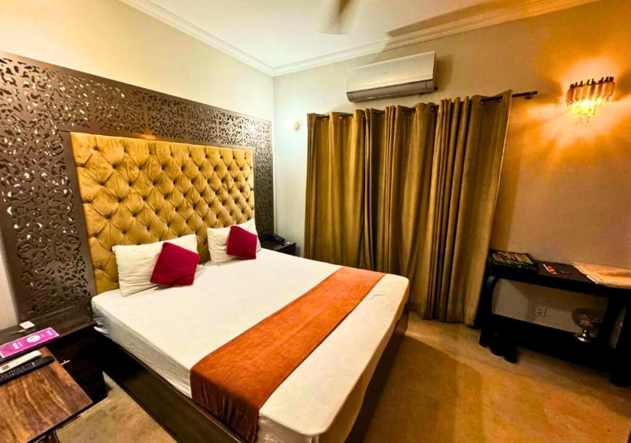 Doves Inn Hotel Kalma Chowk Lahore Eksteriør bilde