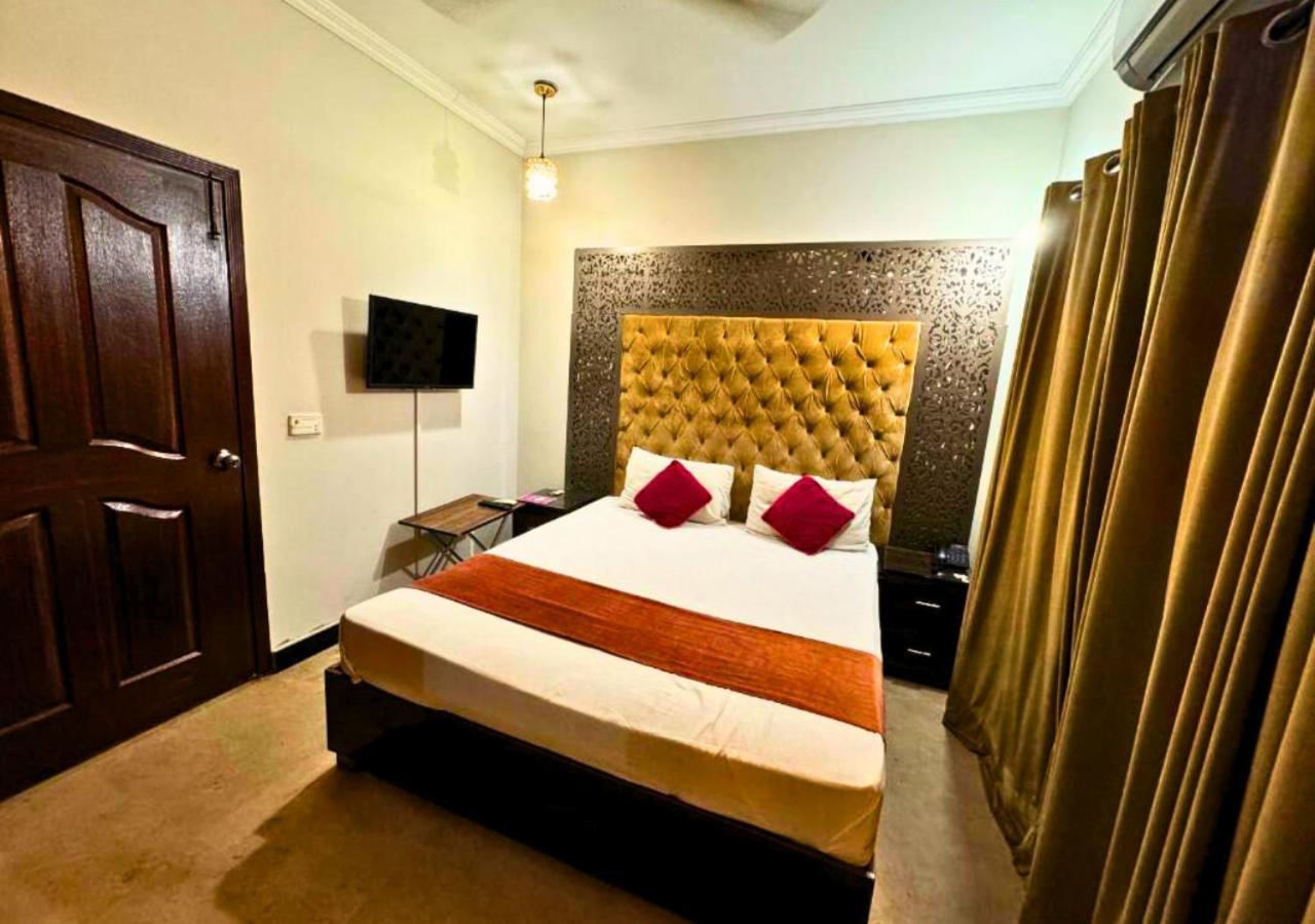 Doves Inn Hotel Kalma Chowk Lahore Eksteriør bilde