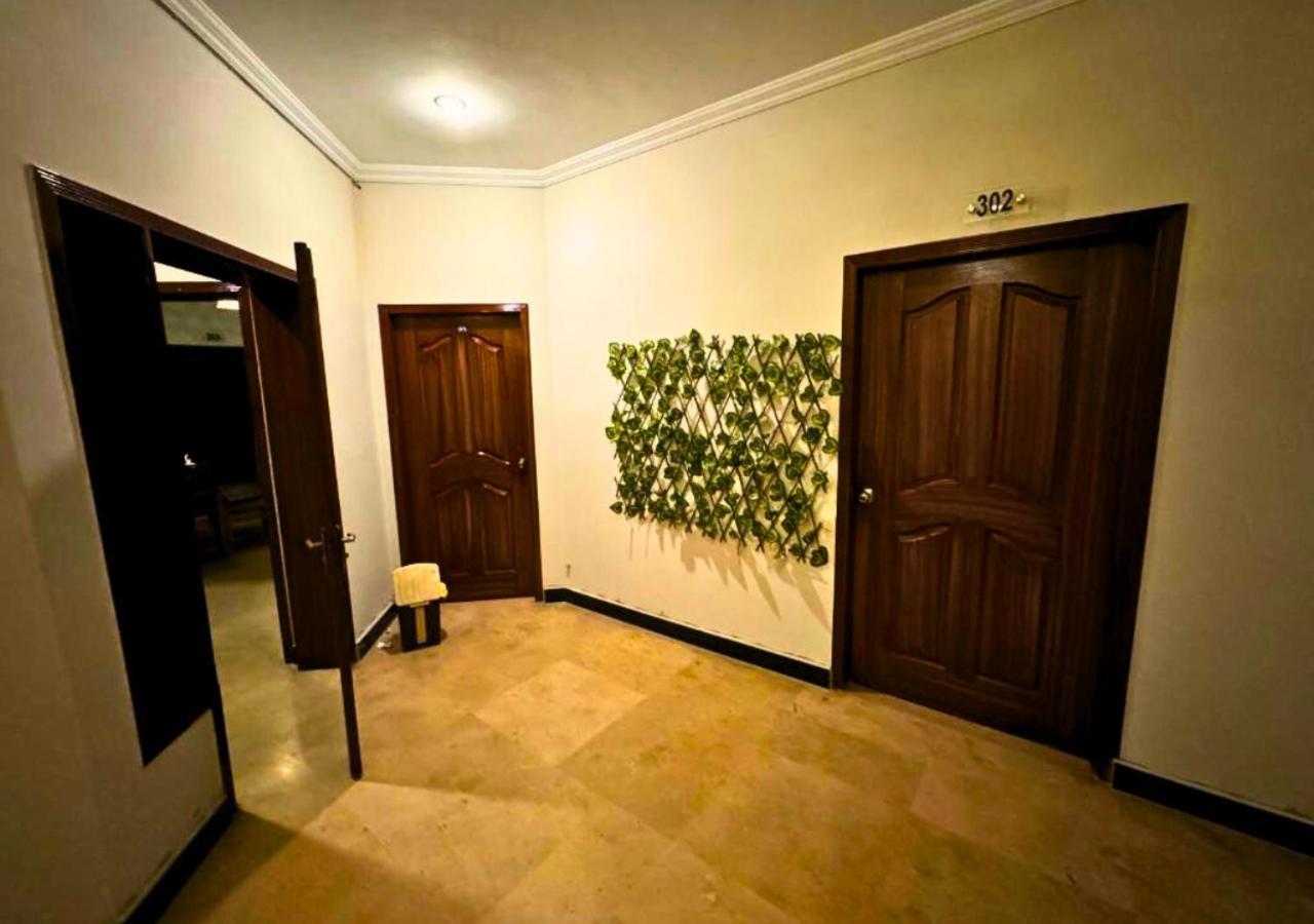 Doves Inn Hotel Kalma Chowk Lahore Eksteriør bilde
